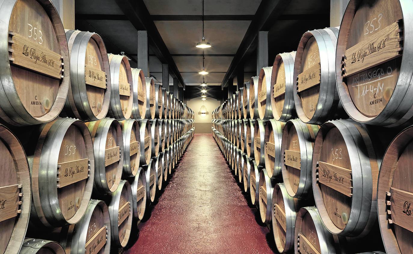 Salle des tonneaux de la rioja alta